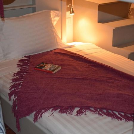Luna Maya Hostel & Wellness Antigua Esterno foto